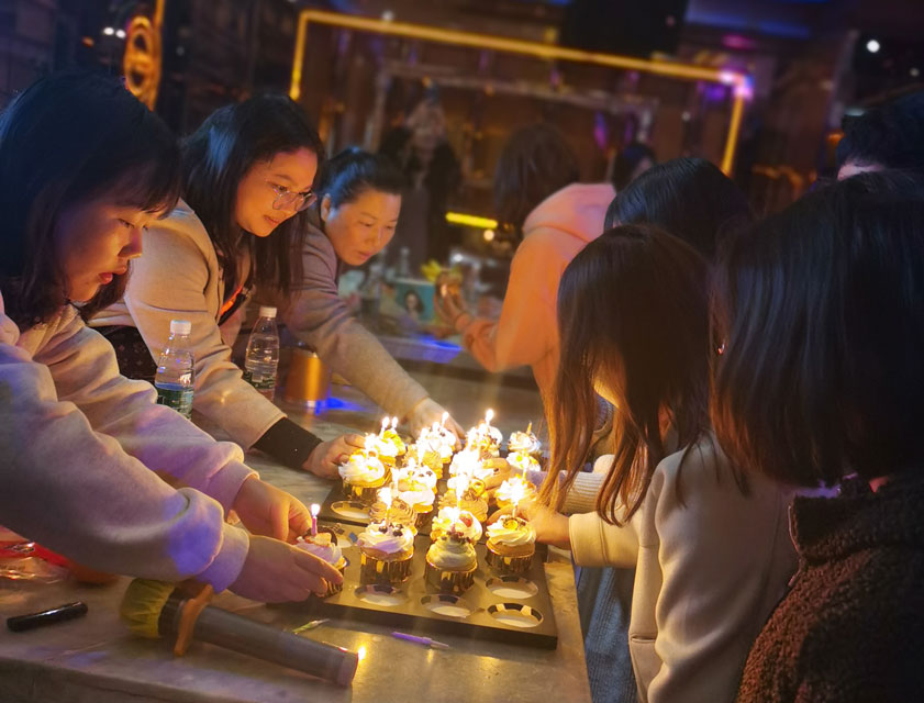 HIGH唱KTV！——开云直播nba_开云（中国）防雷第一期员工生日会